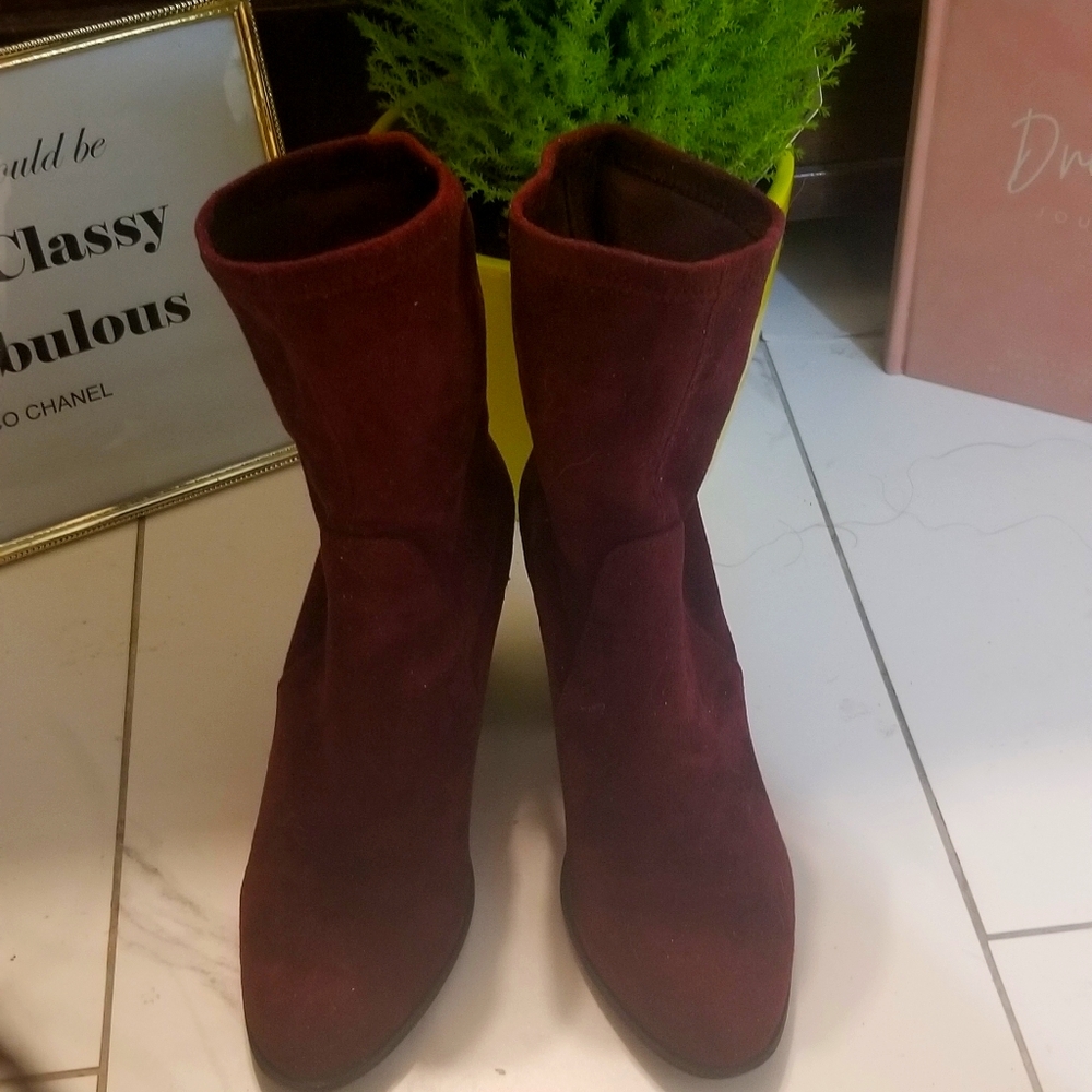 Forever 21 Vegan Suede Burgundy Ankle Booties